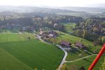 Byn Vogelsang i Rapperswil, fotograferad från luftballong.