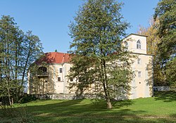 2017 Pałac w Trzebieszowicach 1.jpg