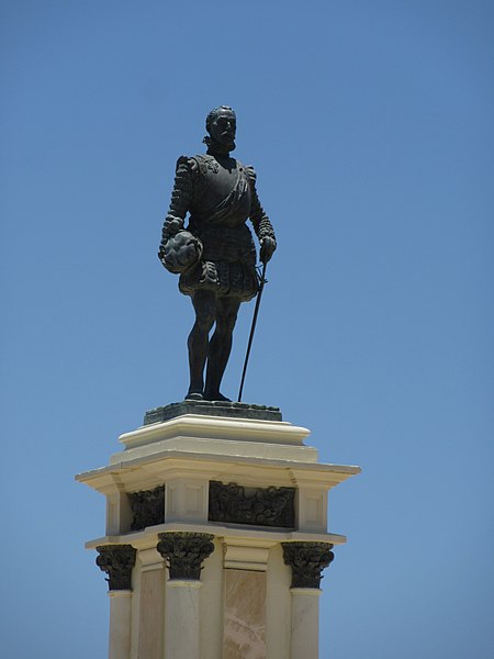 2018 Santa Marta (Colombia) - Estatua de Rodrigo de Bastidas.jpg