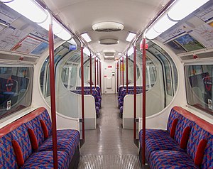 72 DM INTERIOR linka Bakerloo.JPG