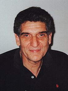 220px-Andreas_Katsulas_crop.jpg