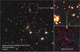 Montage annoté - amas de galaxies MACS J1149 + 2223 et galaxie à z élevé MACS1149-JD 01.jpg