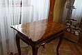 English: Antique table in collections of Museum Vysočiny. Čeština: Starožitný stůl ve sbírkách muzea Vysočiny v Třebíči.
