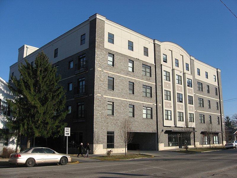 File:Apartments at 345 S. College in Bloomington.jpg