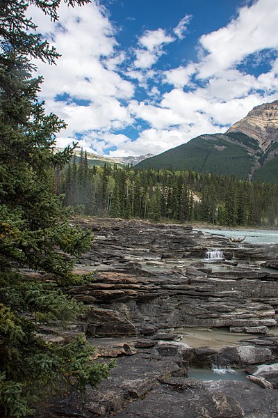 File:Athabasca Falls (33757638846).jpg