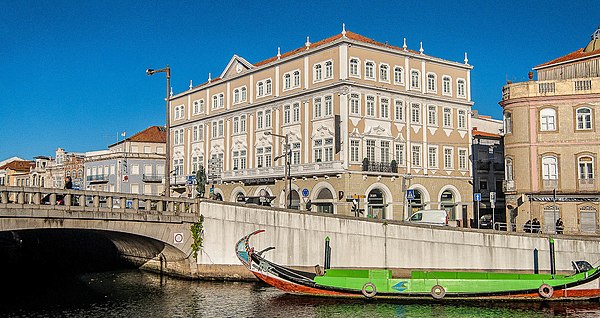 Image: Aveiro Foto (cropped)