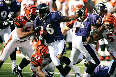 B. J. Sams (36) and Musa Smith (32) playing against the Cincinnati Bengals in November 2006.
