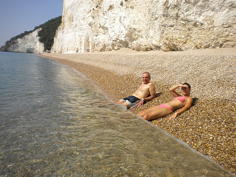 File:Baia dei gabbiani - panoramio (2).jpg