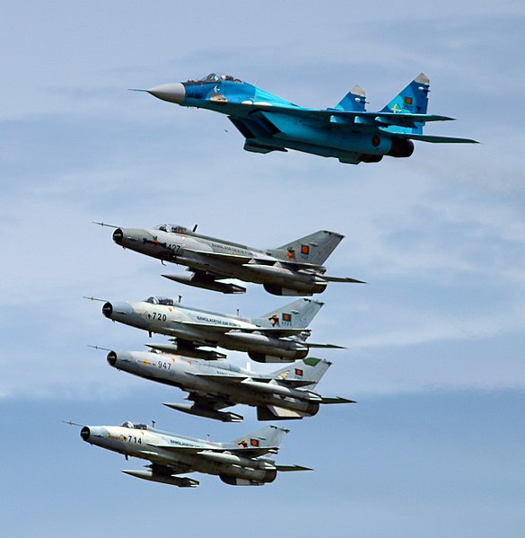 File:Bangladesh Air Force Mig-29B and F-7s in 5 ship Formation (cropped).jpg
