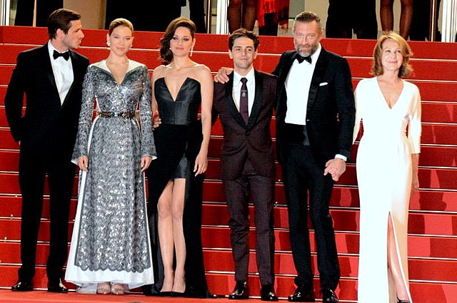 Dolan with the cast of It's Only the End of the World at the 2016 Cannes Film Festival