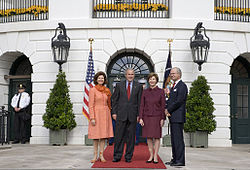 President George W. Bush and Laura Bush welcome King Carl XVI Gustaf and Queen Silvia of Sweden to the White House