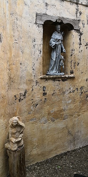 File:Carmel Mission 3.jpg