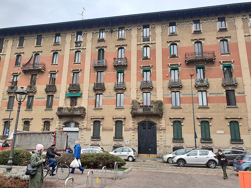 File:Casa Torniamenti.jpg