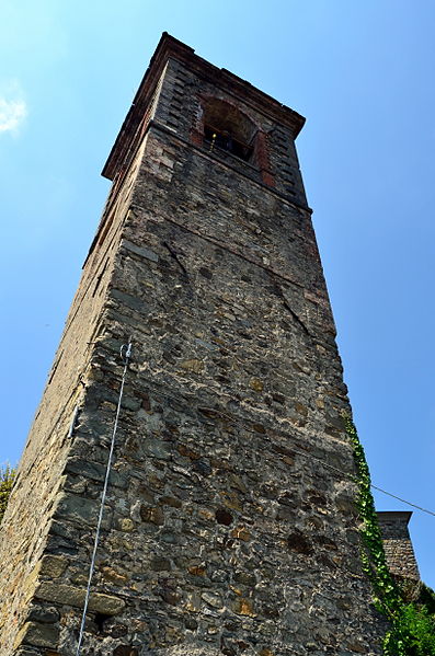 File:Castiglione del Terziere (Bagnone)-campanile 2.jpg