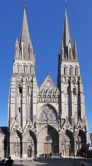 Cathédrale de Bayeux - façade - assemblage de 4 images.jpg