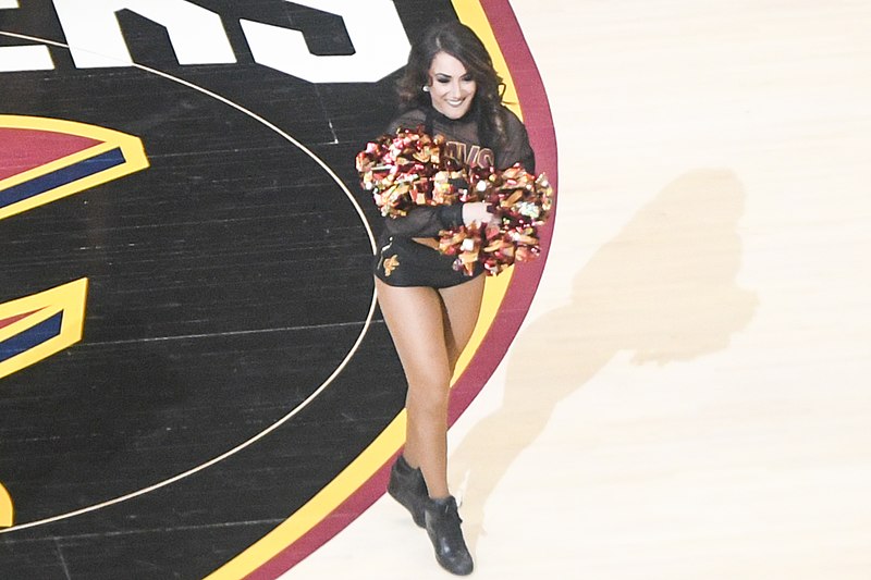 File:Cavaliers Girls (26895222629).jpg