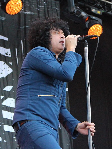 File:Cedric Bixler-Zavala - At the Drive-In - Frequency Festival - 2017-08-15-18-43-28-0002.jpg