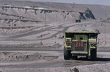 Euclid truck in use at Chuquicamata copper mine in 1984 Chuqui001.jpg