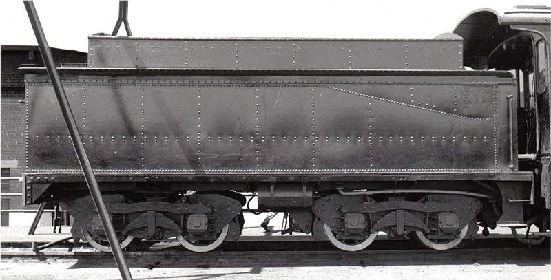 File:Class 16B Type MP1 tender no. 805 a.jpg