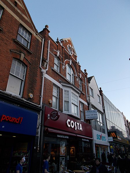 File:Costa Coffee, Sutton High Street, Sutton - Flickr - tonymonblat.jpg