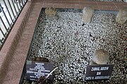 Banjar: Kubah makam Datu Abdurrazaq wan kulawarga, ulama matan Marabahan, Barito Kuala, Kalimantan Selatan. Bahasa Indonesia: Pusara Datu Abdurrazaq dan Keluarga, ulama dari Marabahan, Barito Kuala, Kalimantan Selatan. English: Tomb of Sheikh Abdurrazaq and his family, a cleric from Marabahan subdistrict, Barito Kuala Regency, South Kalimantan.