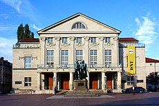 Deutsches Nationaltheater Weimar.jpg