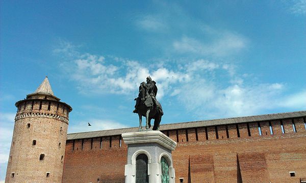 Monument to Dmitry Donskoy in front of Marinkina tower (Kolomna Kremlin)