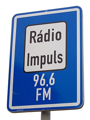 Dopravní značka Rádio Impuls 96,6 FM.jpg