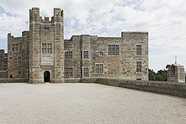 Castillo Drogo, fachada occidental, entrada, Devon