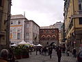 Italiano: Piazza della Raibetta a Genova. A sinistra palazzo San Giorgio.