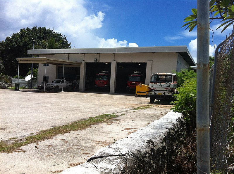 File:Fire station - opposite the airport (15383946276).jpg