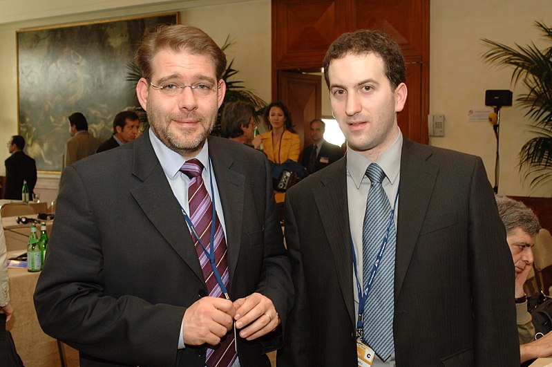 File:Flickr - europeanpeoplesparty - EPP Congress Rome 2006 (55).jpg