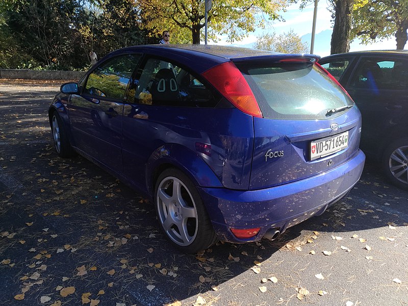 File:Ford Focus RS (24340053697).jpg