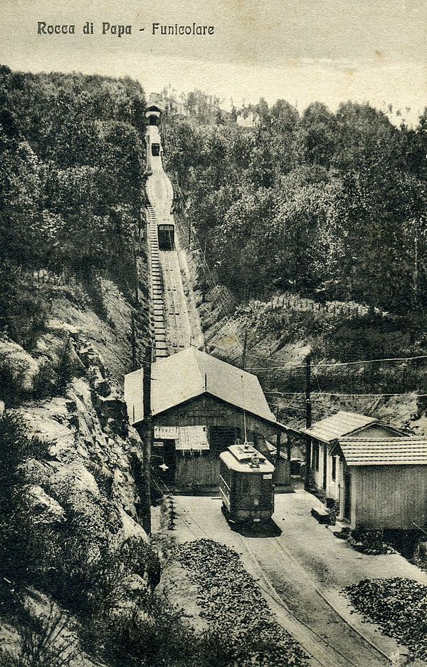 Rocca di Papa funicular 1907, "Valle Oscura" station.