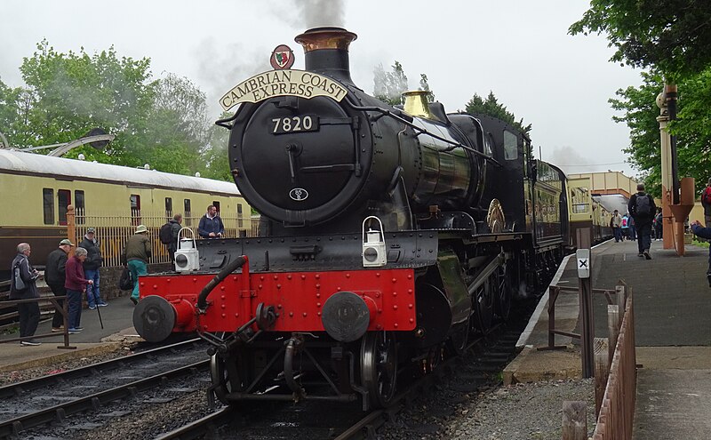 File:GWR 7800 Class 7820 Dinmore Manor Toddington Railway Station.jpg