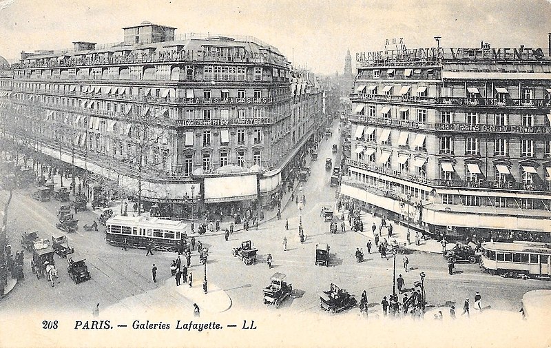 File:Galerie Lafayette Haussmann 1900.jpg