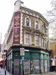 Джордж и Дракон, Shoreditch, E2 (2373397809) .jpg