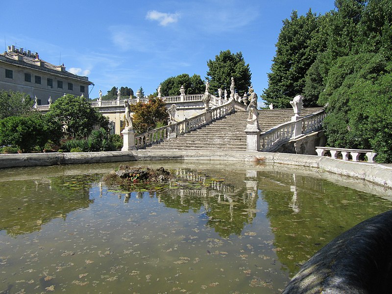 File:Giardino di Villa Gavotti.jpg