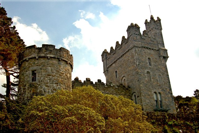 File:Glenveagh_National_Park_-_Castle_Tower_and_Residence_-_geograph.org.uk_-_1188717.jpg