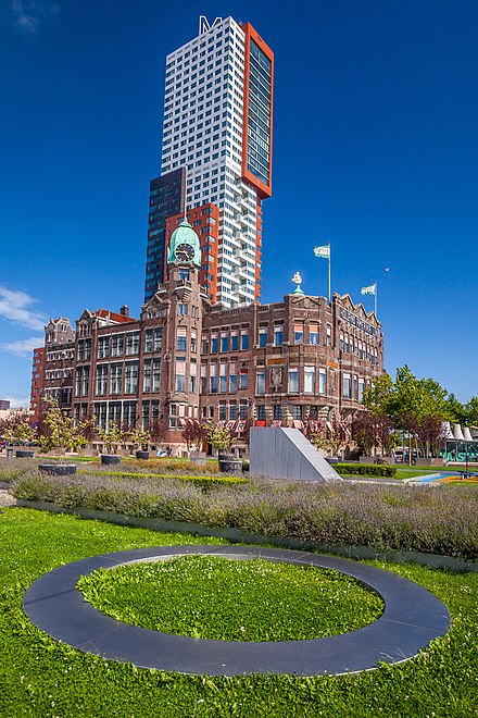 The former headquarters of the Holland-Amerika Lijn is nowadays slightly dwarfed between the highrise that popped up nearby.