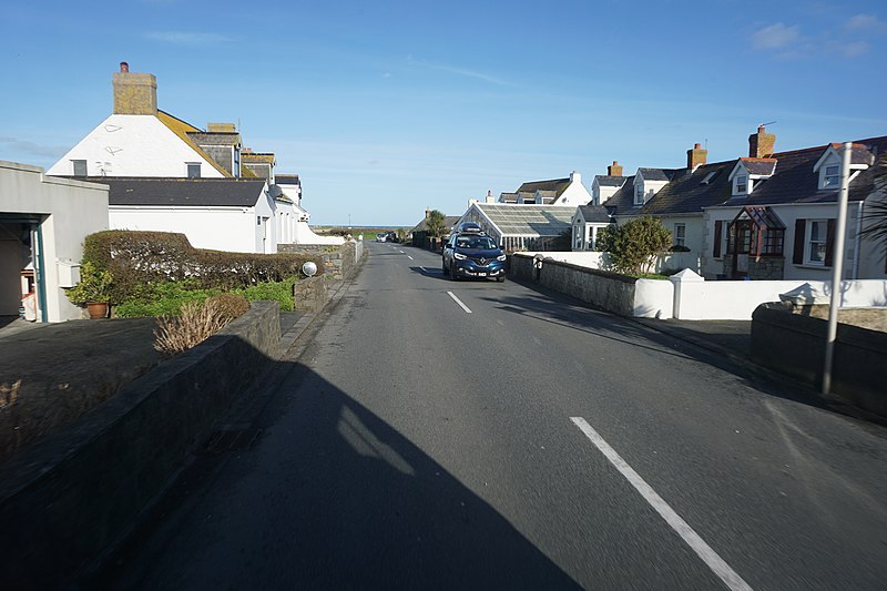 File:Guernsey, Channel Islands (49565199888).jpg