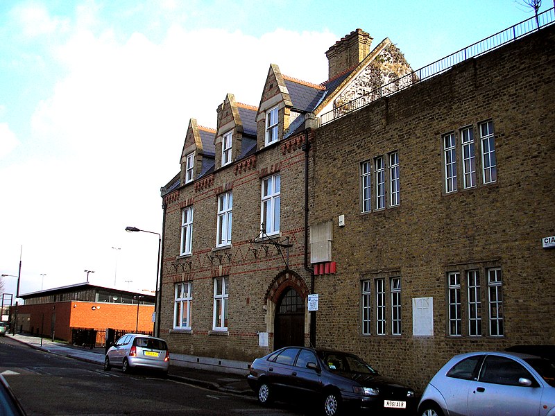 File:Haggerston, Vicarage to former St. Augustine's Church - geograph.org.uk - 1716515.jpg