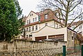 Hinterhaus in halboffener Bebauung und Doppelgarage