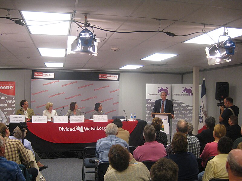 File:Harkin Speaks At Forum (3601028805).jpg