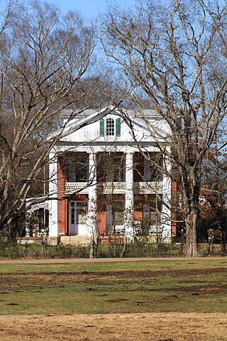 <span class="mw-page-title-main">Alfred Hatch Place at Arcola</span> Historic house in Alabama, United States