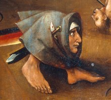 Detail of the centre panel of the triptych The Last Judgment by Hieronymus Bosch, showing a gryllos that bears resemblance to a headfooter. Hieronymus bosch last judgement grylloi.jpg