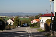 Čeština: Hlincohorská ulice v Rudolfově, okres České Budějovice, Jihočeský kraj. English: Hlincohorská street in Rudolfov, České Budějovice District, South Bohemian Region, Czechia.