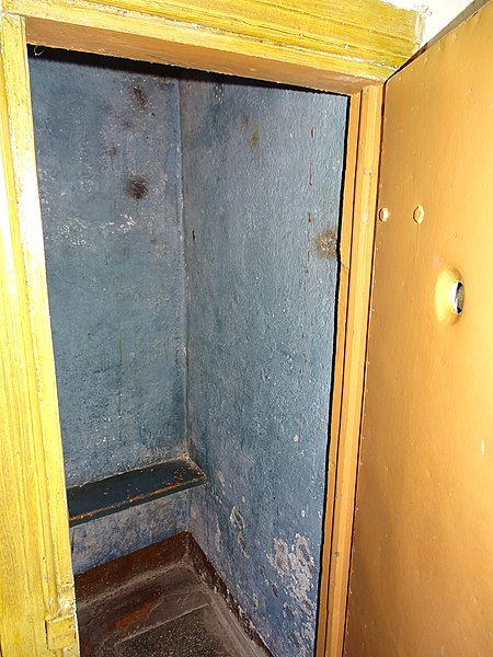 File:Holding Cell in Basement of Former KGB Headquarters - Museum of Genocide Victims - Vilnius - Lithuania (27252432933).jpg