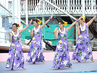 Danseuses de hula, Japon.