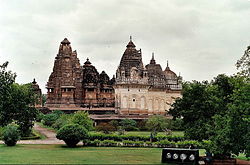 IN-khajurao3.jpg